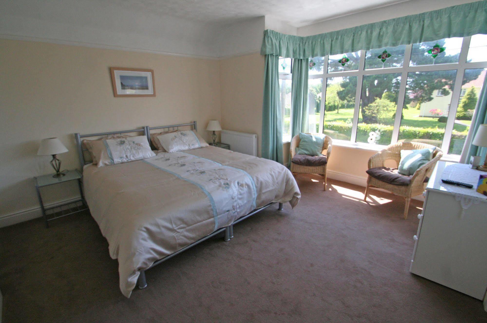 Beech Lodge Guest House New Milton Kültér fotó